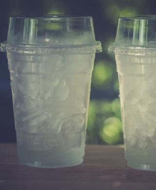 Piala Es Minuman PET